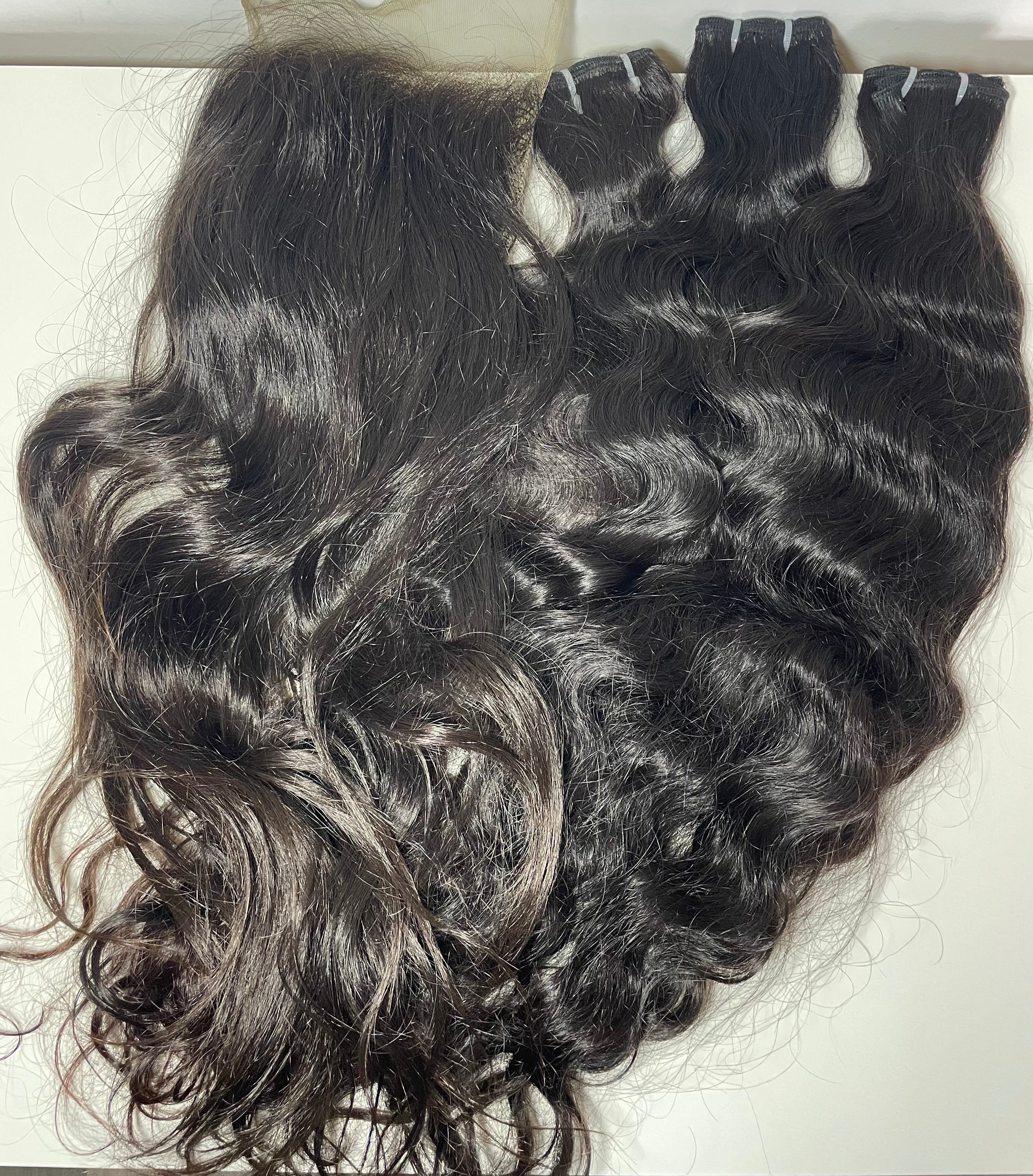 LOT 3: Cheveux indien ondulée Morgan Ariaa